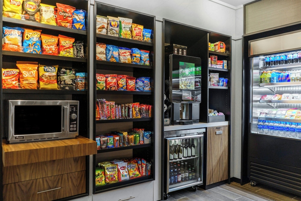 Courtyard by Marriott Indianapolis Fishers - photo 37