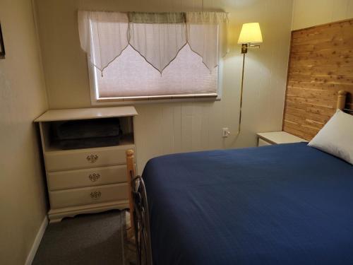 Husker Inn - photo 6