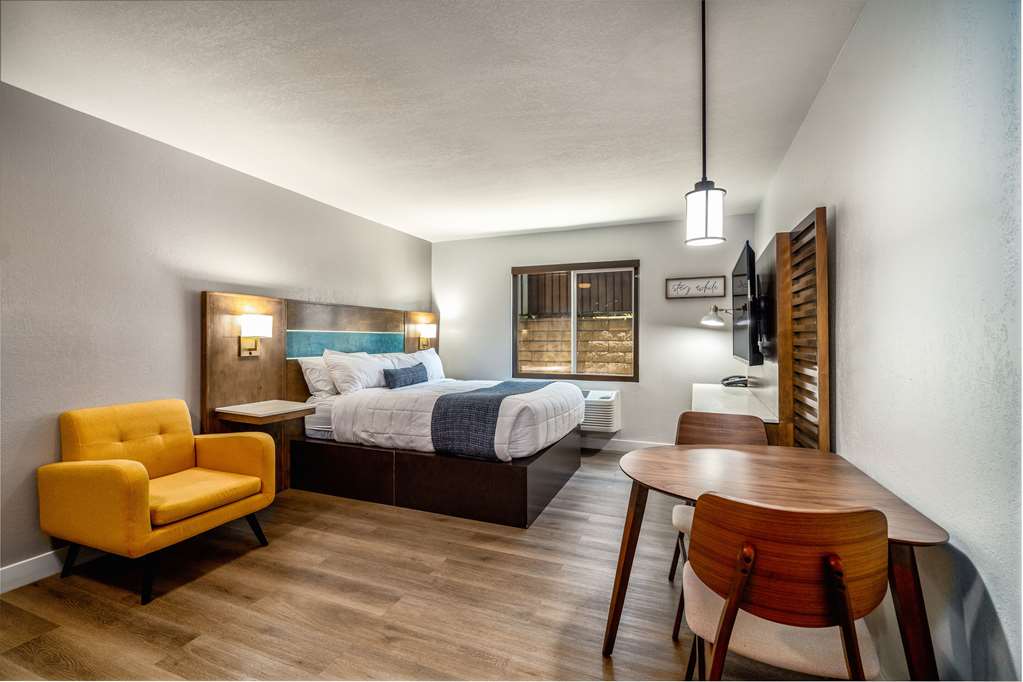 MainStay Suites Moreno Valley Near March Air Reserve Base - photo 11
