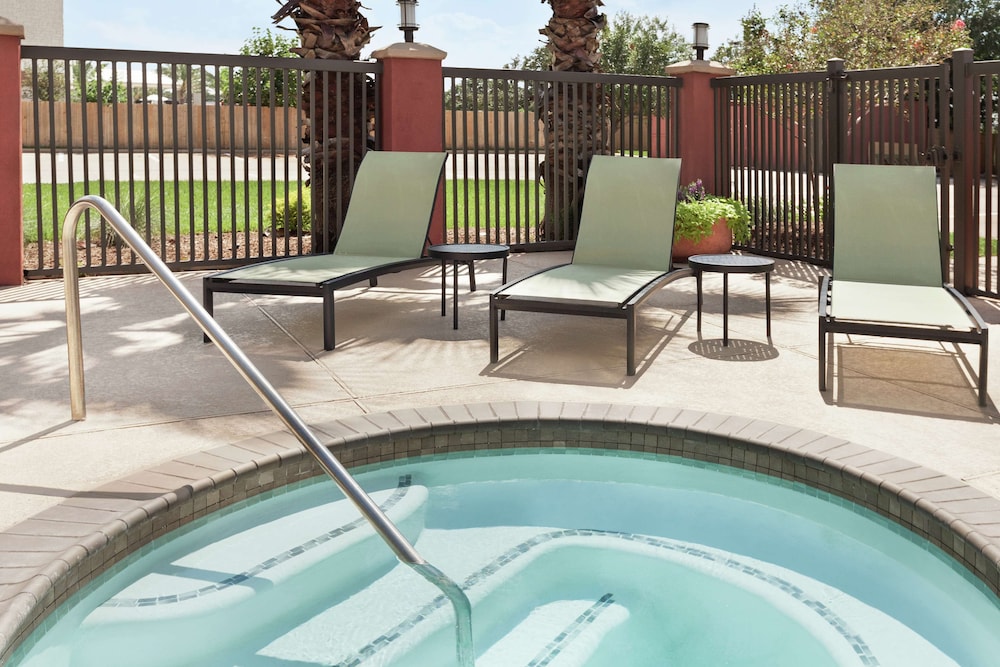Hampton Inn Houston Hobby Airport - photo 31