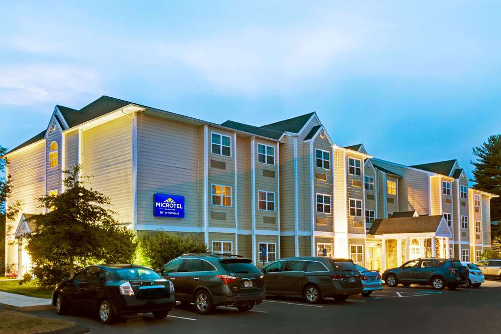 Microtel Inn & Suites by Wyndham York in York, United States