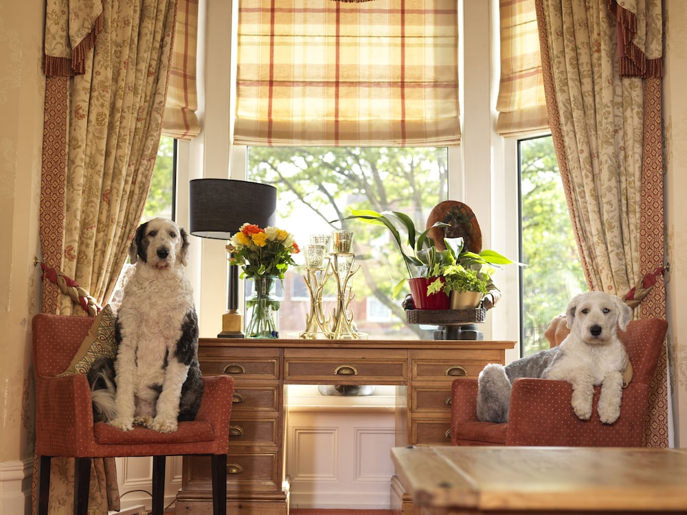 Howarth House — 4-Star Luxury Hotel in Lytham St Annes, United Kingdom