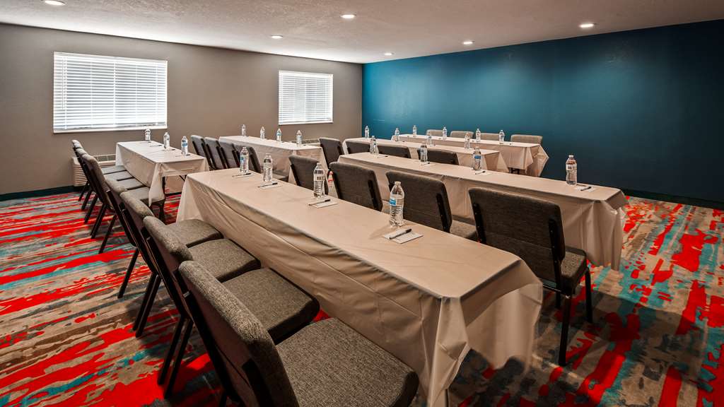 Best Western DeWitt - photo 7