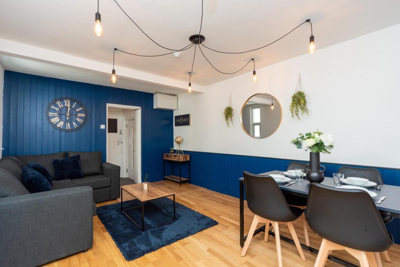 Free Parking Coastal Modern One Bedroom Apartment — 4-Star Luxury Hotel in Great Yarmouth, United Kingdom