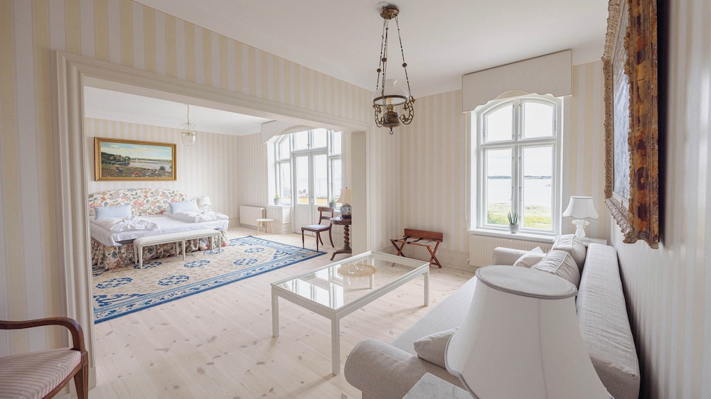 Aarøsund Badehotel — Haderslev — photo 5