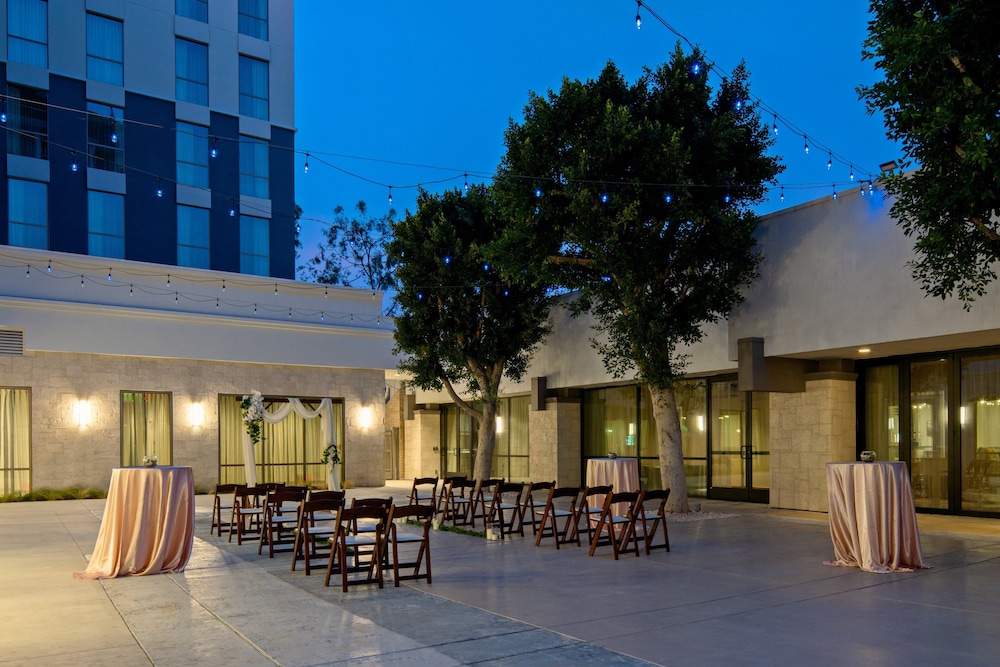 Staybridge Suites Long Beach Airport by IHG - photo 36