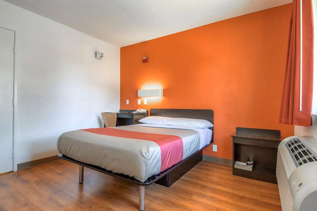 Motel 6 San Diego CA North - photo 3