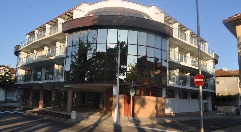 The Lodge Hotel - carbon neutral hotel in Tsarevo