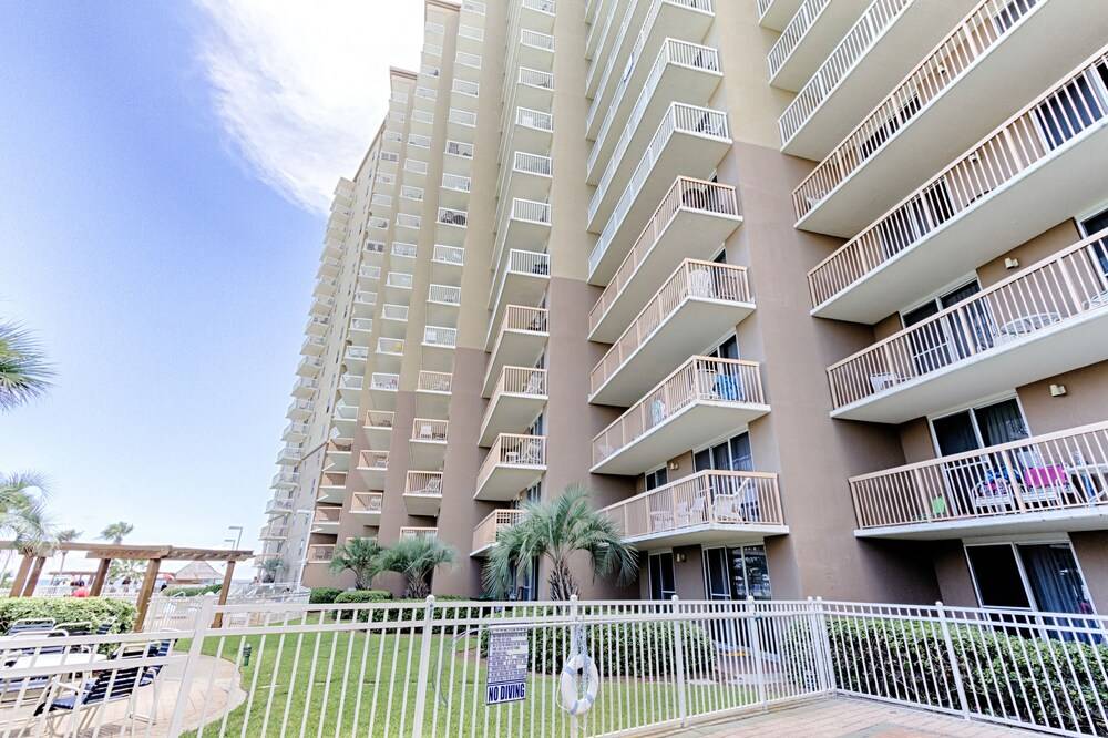 Pelican Beach Resort - photo 65