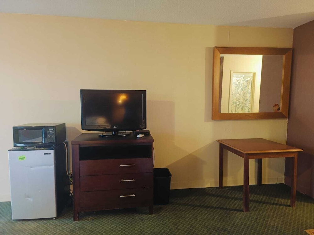Grumpys Motor Inn Flatonia - photo 16