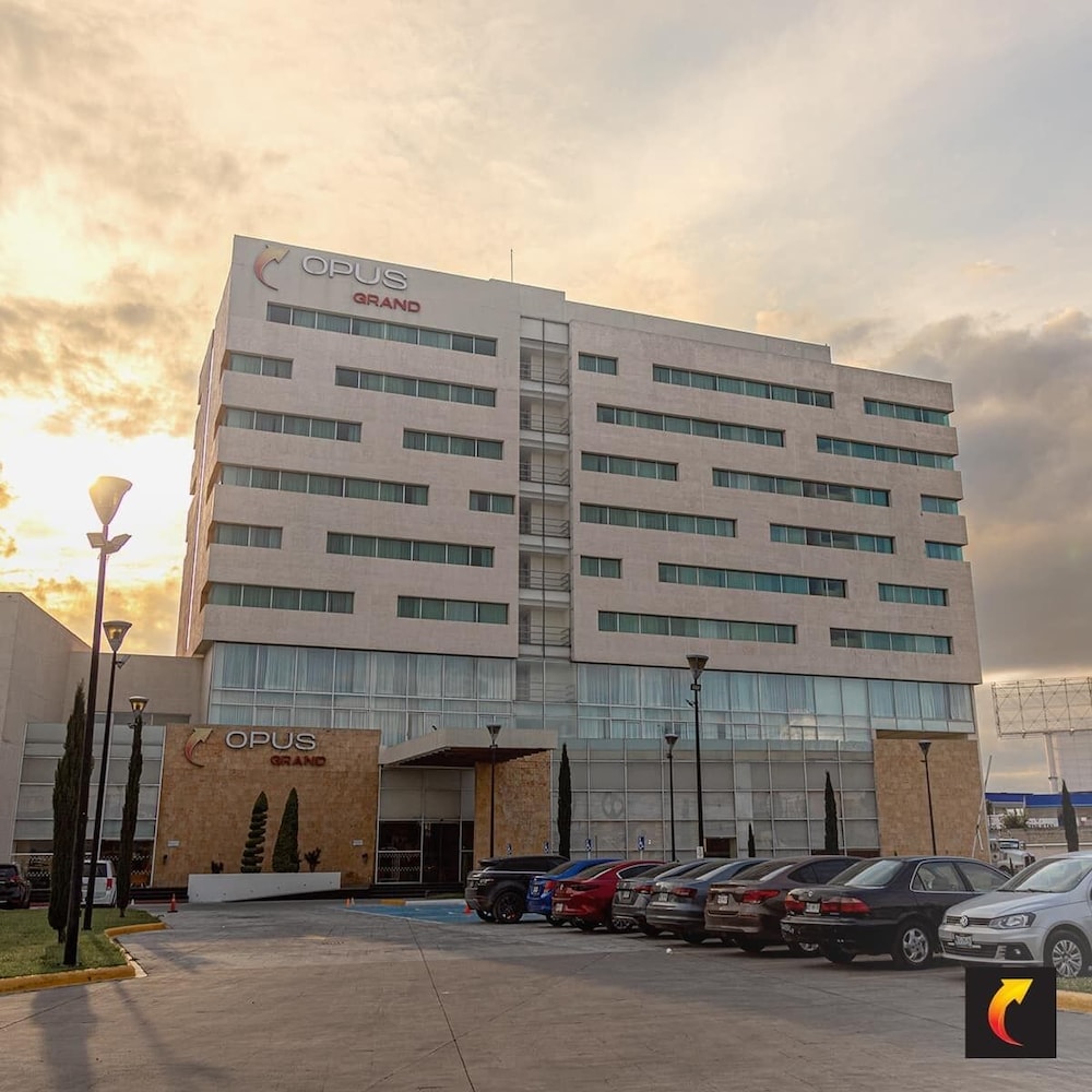 Hotel Opus Grand Toluca Aeropuerto in Toluca, Mexico