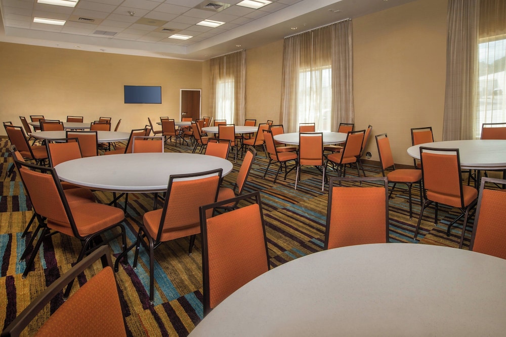 Fairfield Inn and Suites by Marriott Washington - photo 25