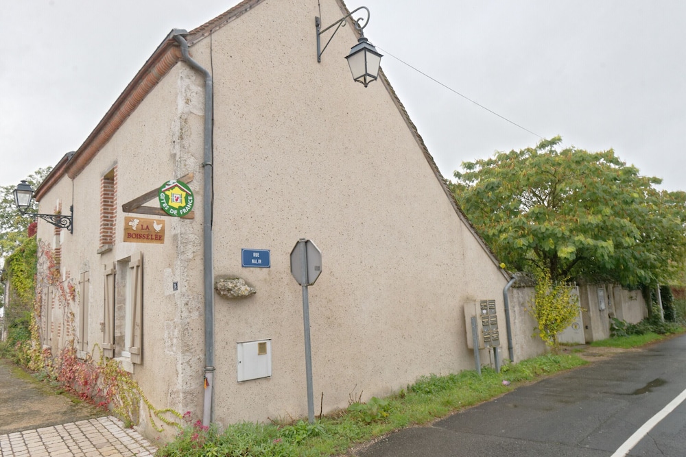 La Boisselée — hotel in Saint-Dye-Sur-Loire