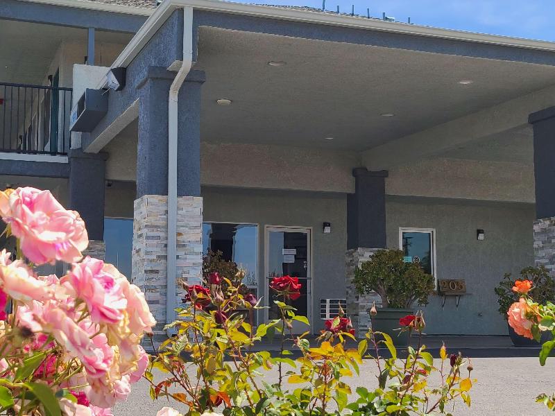 SureStay Hotel by Best Western Chowchilla Yosemite - photo 18