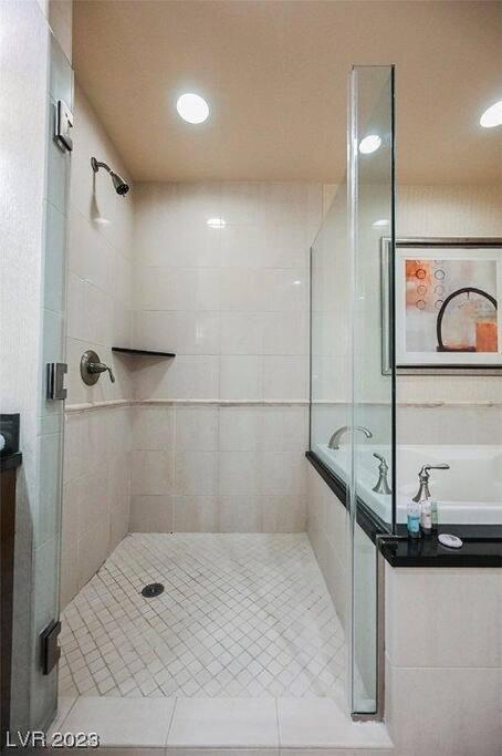 Luxury MGM Studio with View & Amenities