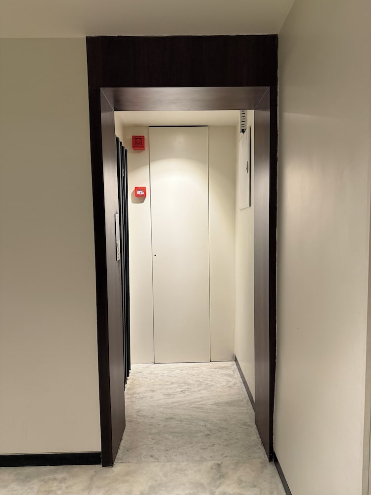 Divik Aparthotel in Bhopal, India