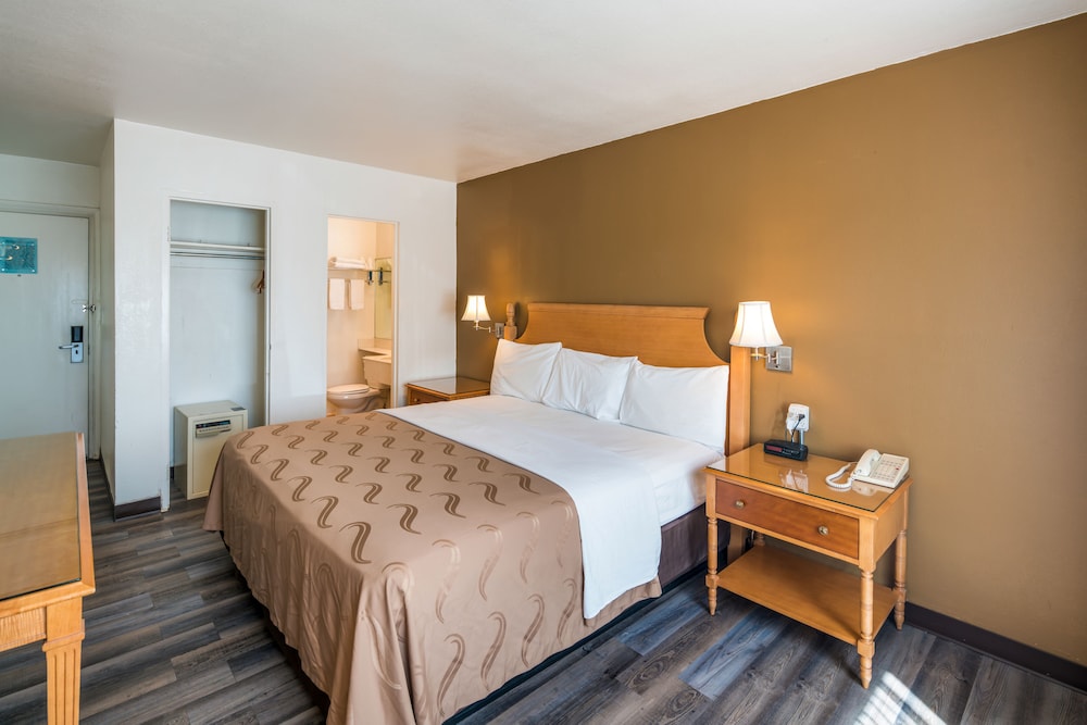 Knights Inn Moses Lake