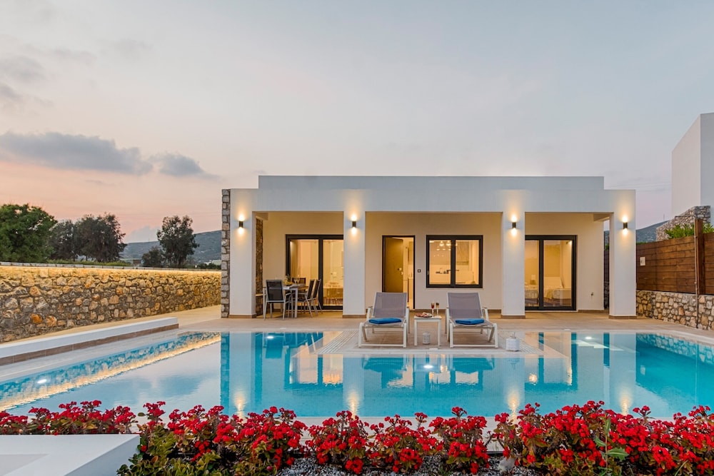 Prasonisi Villas — 4-Star Luxury Hotel in Rodos, Greece