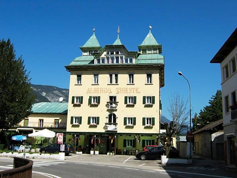 Albergo Trieste pet-friendly hotel Lorenzago Di Cadore