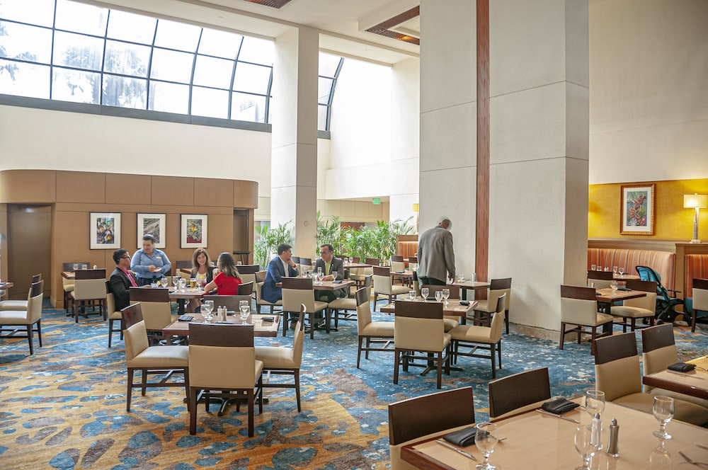Hilton Miami Airport Blue Lagoon - photo 45