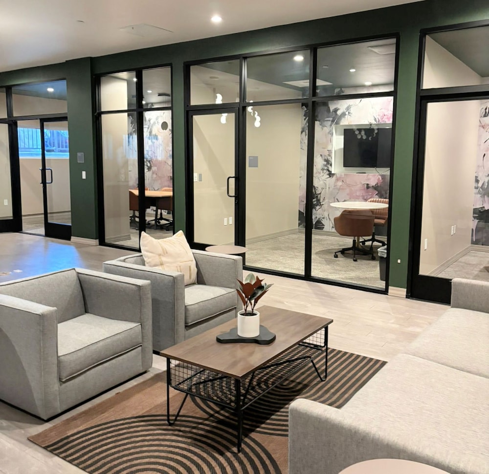 StaysPro GORGEOUS Hollywood Living Los Angeles - photo 2