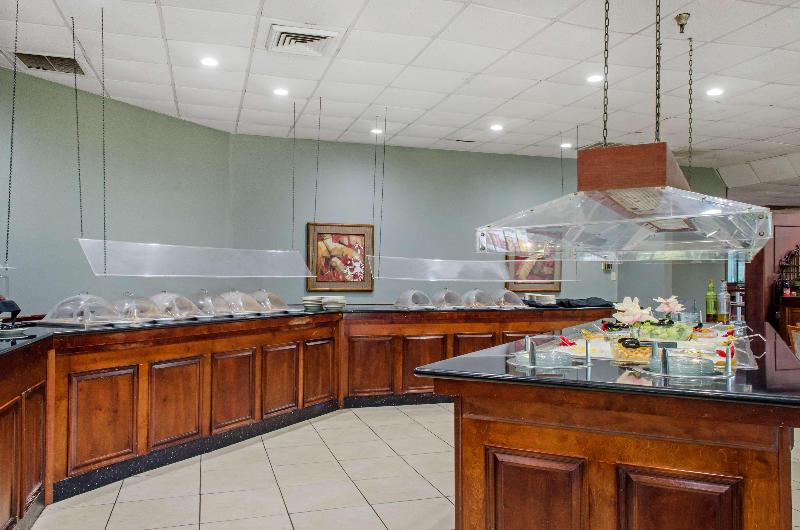 Ramada by Wyndham Shreveport Airport - photo 40