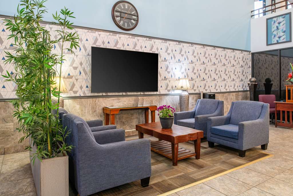 Days Inn & Suites by Wyndham Artesia - photo 7