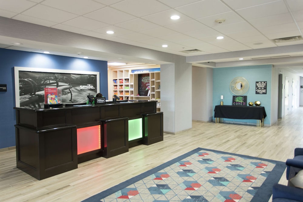 Hampton Inn & Suites Ankeny - photo 7