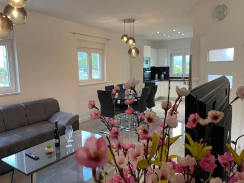 Apartman Jurišić — 4-Star Luxury Hotel in Posusje, Bosnia and Herzegovina