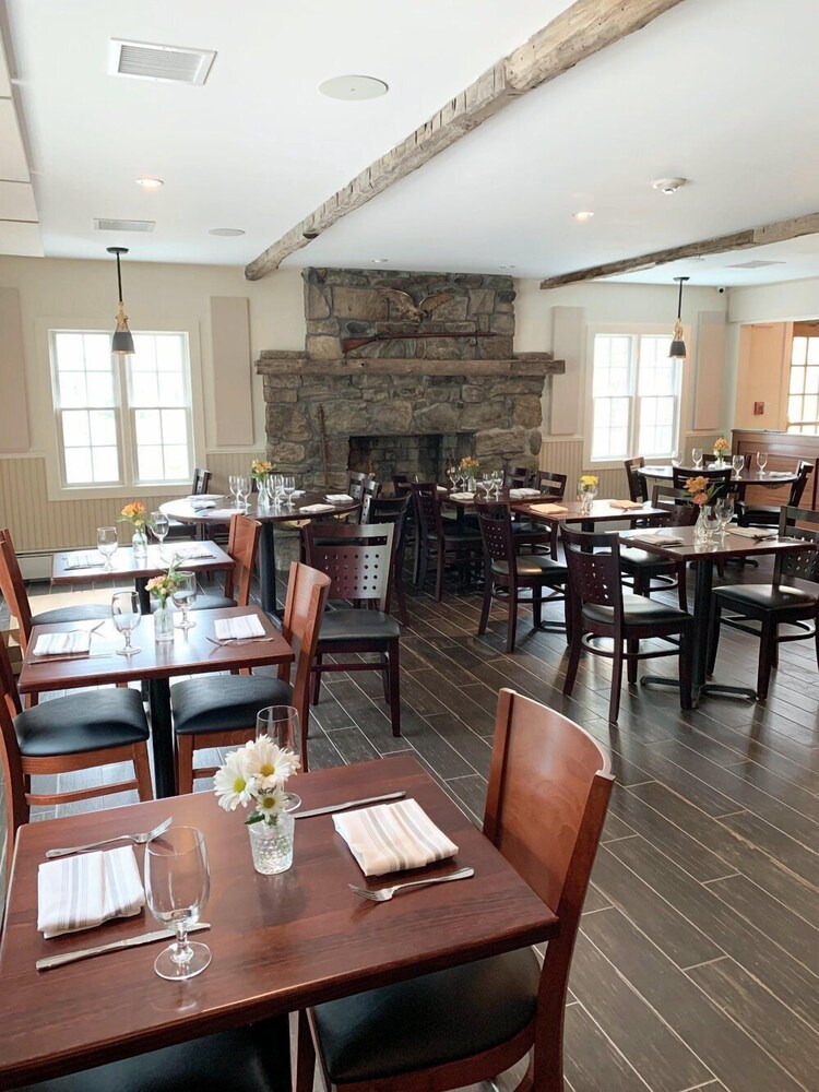 The Historic General Stanton Inn - photo 37