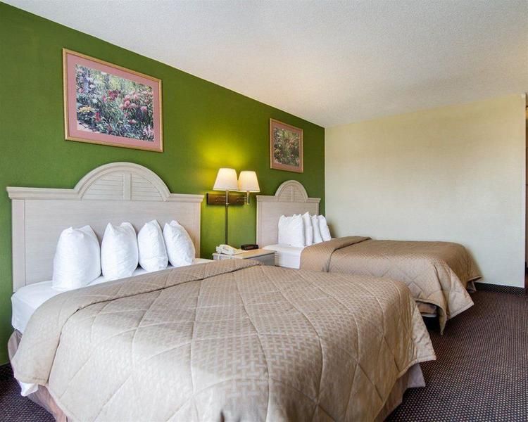Quality Inn Merriam Kansas City - photo 4