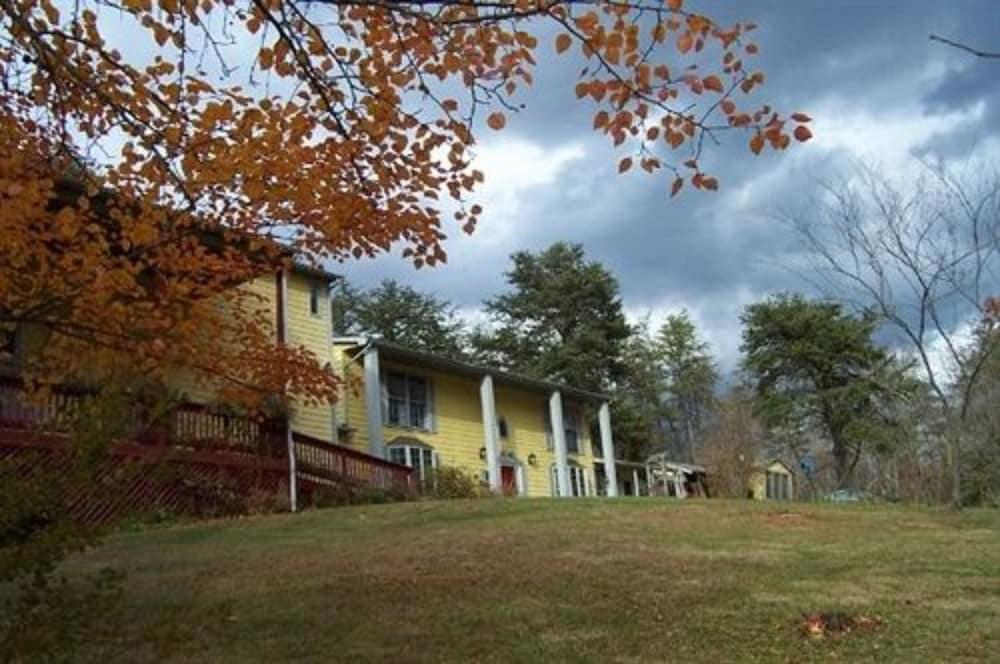 The Inn On Thistle Hill - photo 2