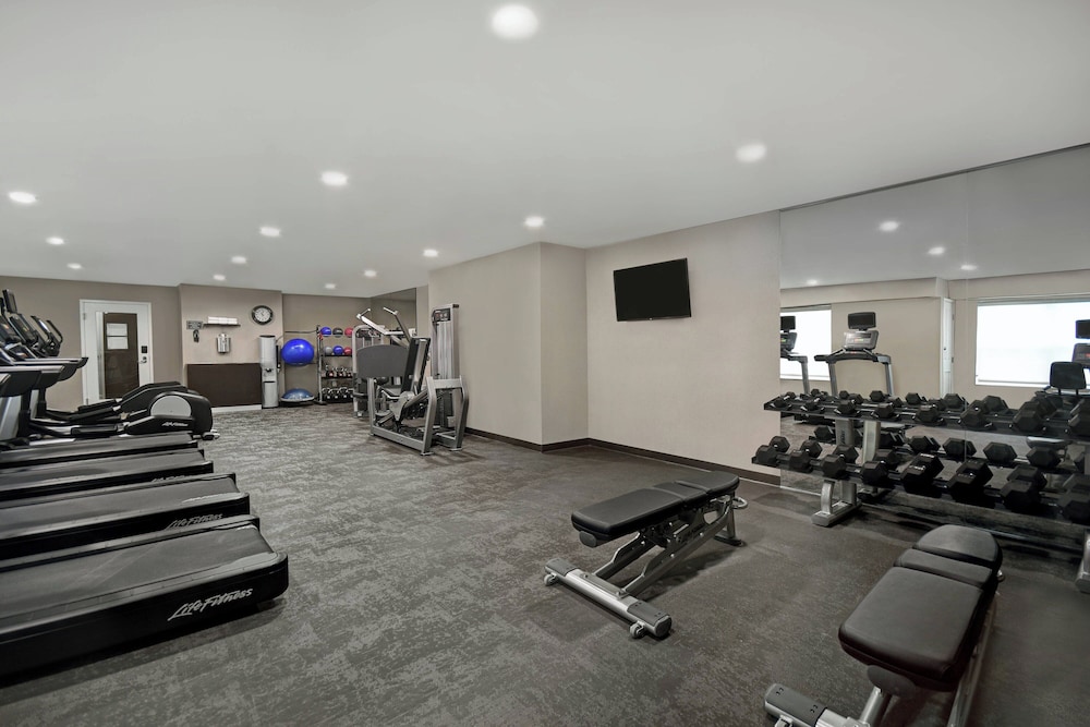 Residence Inn by Marriott Louisville Airport - photo 32