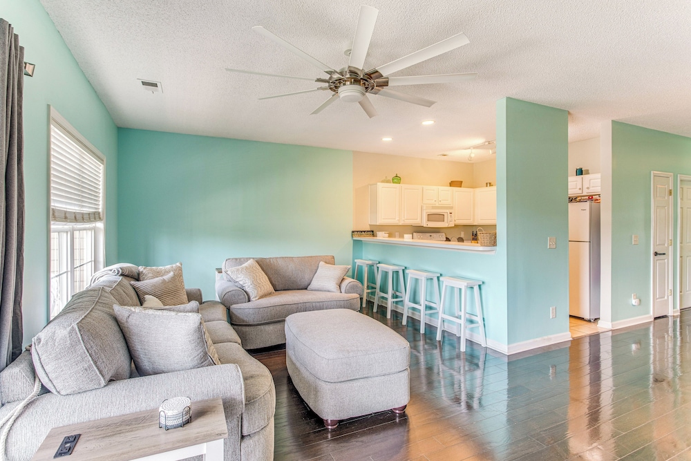 1 Mi to Beach: Family Condo in North Myrtle Beach — 4-Star Luxury Hotel in North Myrtle Beach, United States