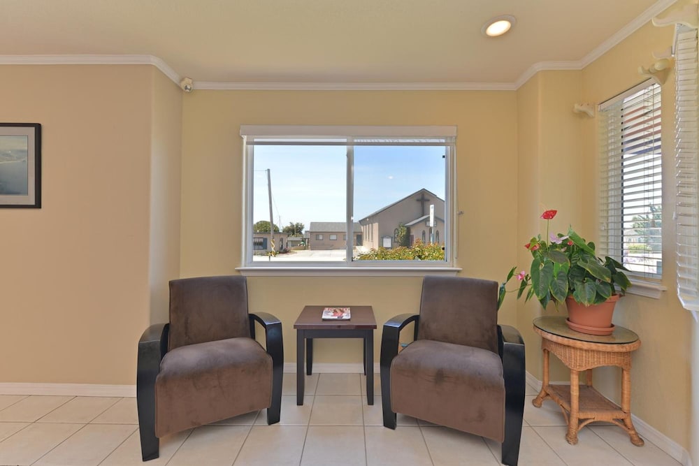 Cayucos Beach Inn - photo 20