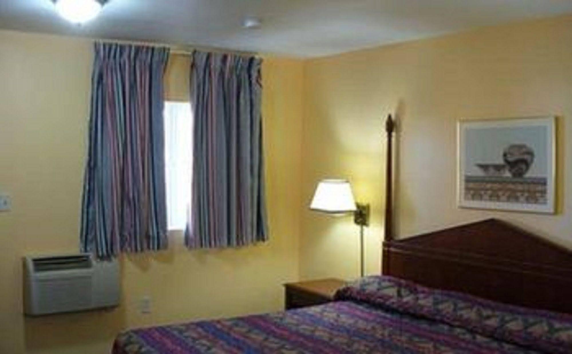 Motel 10 - photo 7