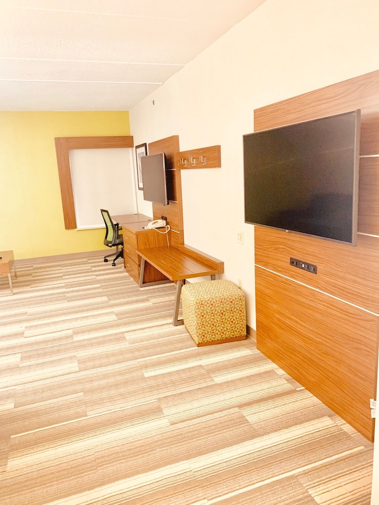 Holiday Inn Express Wilmington North Brandywine by IHG - photo 11