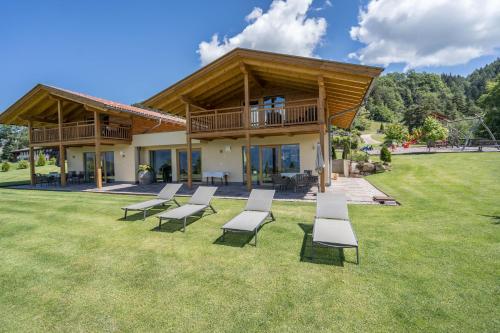 Gasserhof Chalet A — 4-Star Luxury Hotel in Meltina, Italy