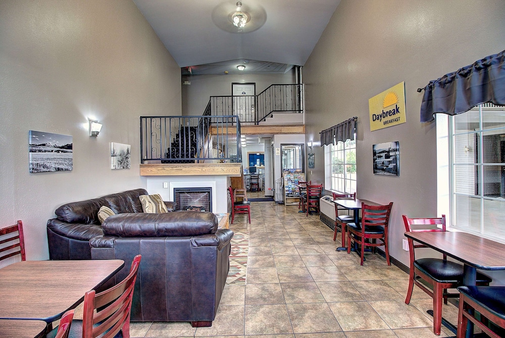 Days Inn by Wyndham Lolo Missoula Area - photo 3