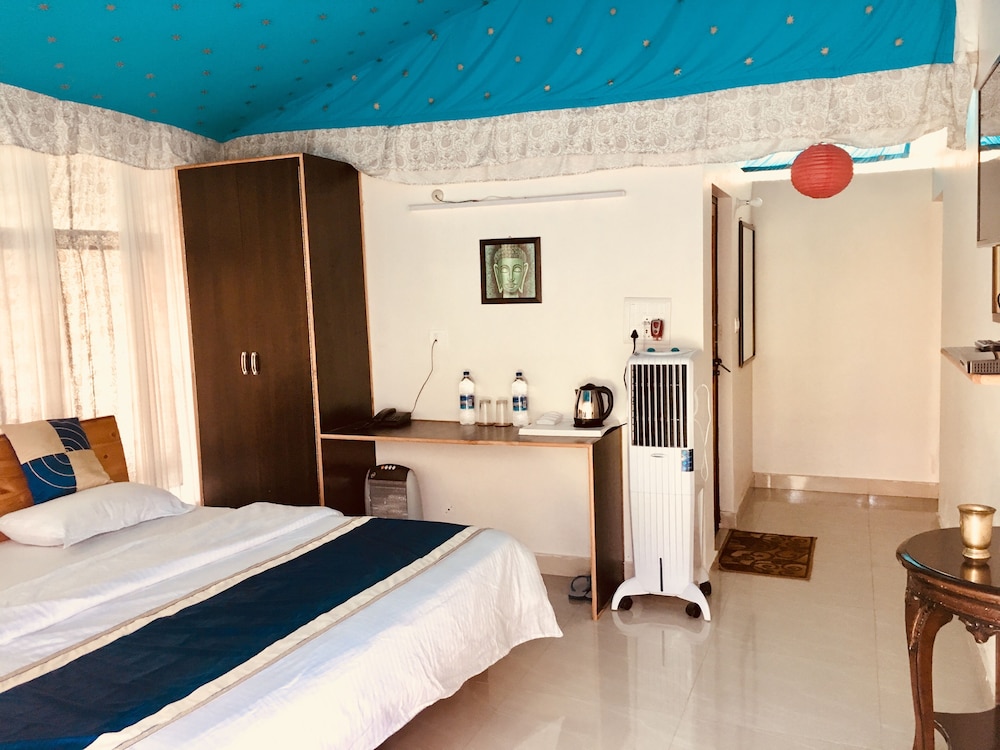 Tatva Bir Tents and Hotel — Beed — photo 4