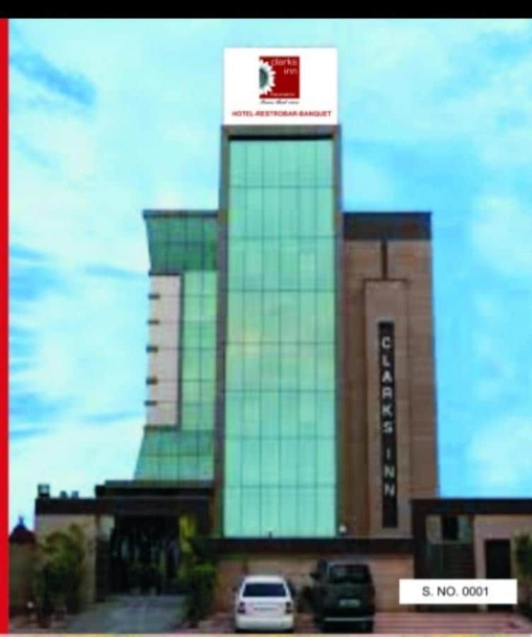 Clarks Inn - carbon neutral hotel in Ghaziabad