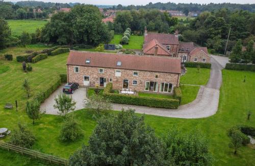 Luxury Barn with sauna near York welcoming families friends groups