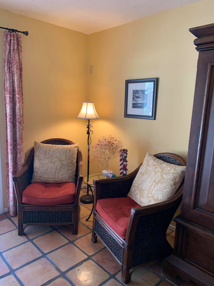La Maison Hotel - photo 7