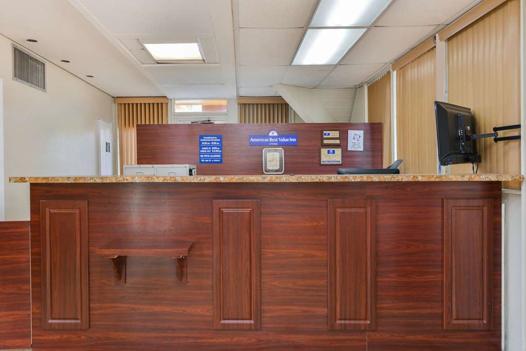 Americas Best Value Inn Sarasota Downtown - photo 6