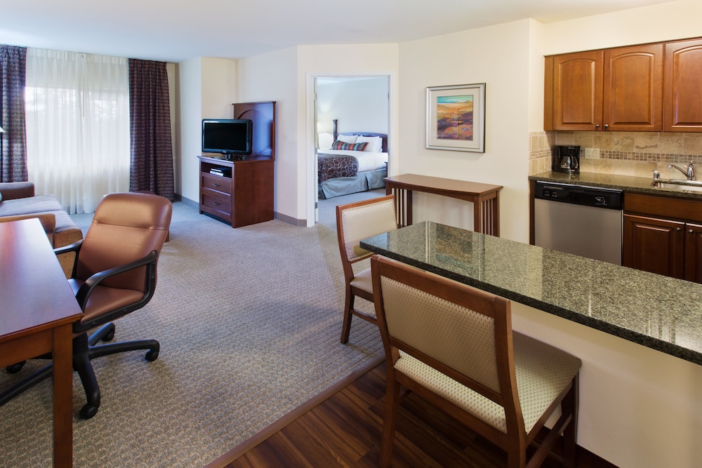 Staybridge Suites Everett Paine Field by IHG - photo 7