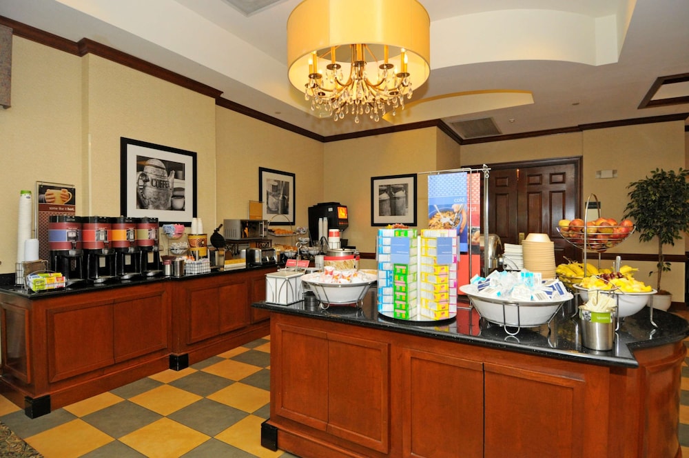 Hampton Inn Alexandria Old Town King St. Metro - photo 32