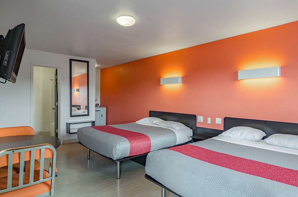 Motel 6 Riverton WY - photo 8
