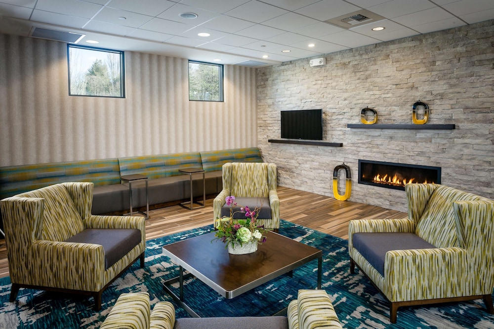 Hampton Inn & Suites by Hilton Seattle Northgate - photo 3