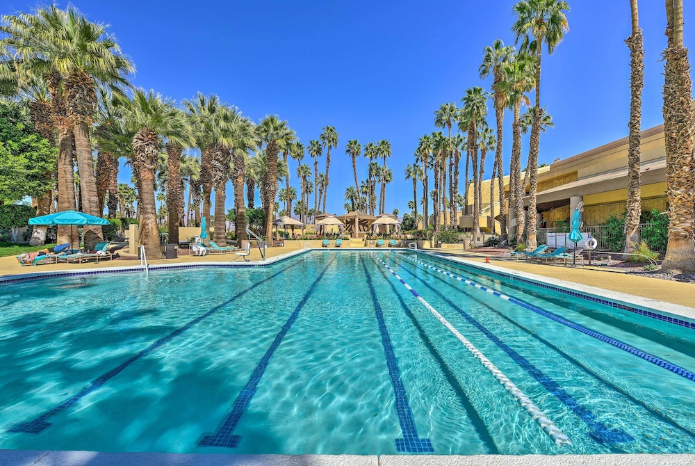 Luxury Remodeled Palm Desert Resort Condo - photo 22