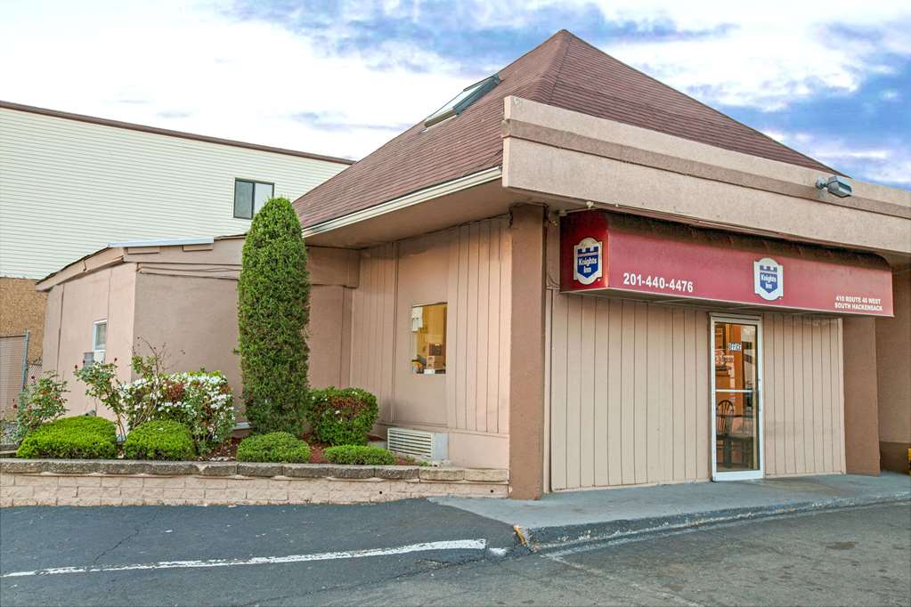 Knights Inn South Hackensack — hotel near Teterboro Airport